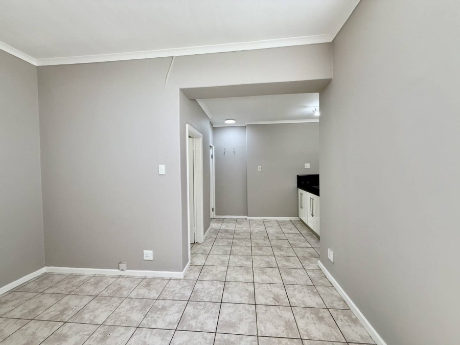 To Let 1 Bedroom Property for Rent in Vredehoek Western Cape